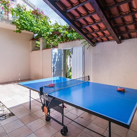 Luxury Beachfront Casa Mare With Private Heated Pool And Gym Right At The In Mirca - Brac Villa *