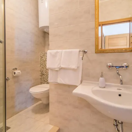 Luxury Beachfront Casa Mare With Private Heated Pool And Gym Right At The In Mirca - Brac Villa *