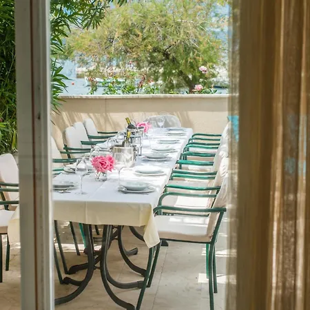 Luxury Beachfront Casa Mare With Private Heated Pool And Gym Right At The In Mirca - Brac * Supetar