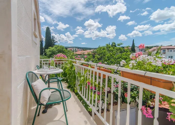 Luxury Beachfront Villa Casa Mare With Heated Pool Near Supetar - Brac Villa