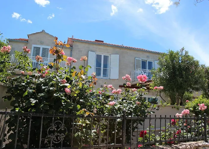 Villa Luxury Beachfront Villa Casa Mare With Heated Pool Near Supetar - Brac *