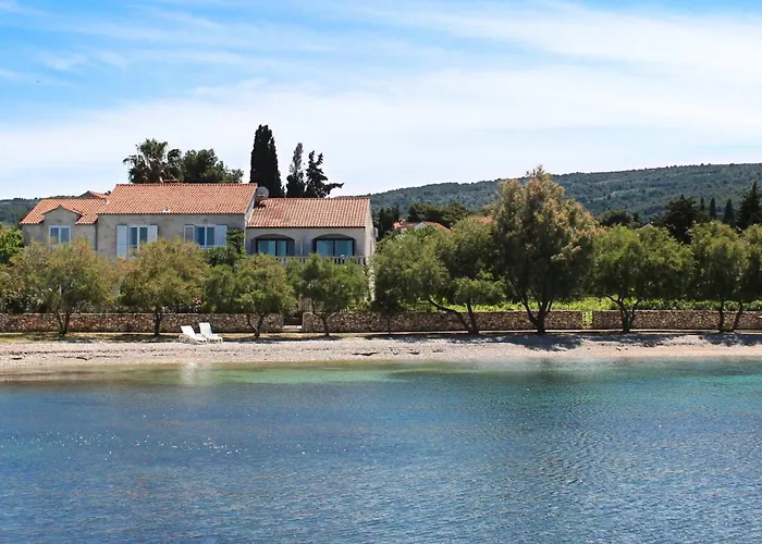 Villa Luxury Beachfront Villa Casa Mare With Heated Pool Near Supetar - Brac